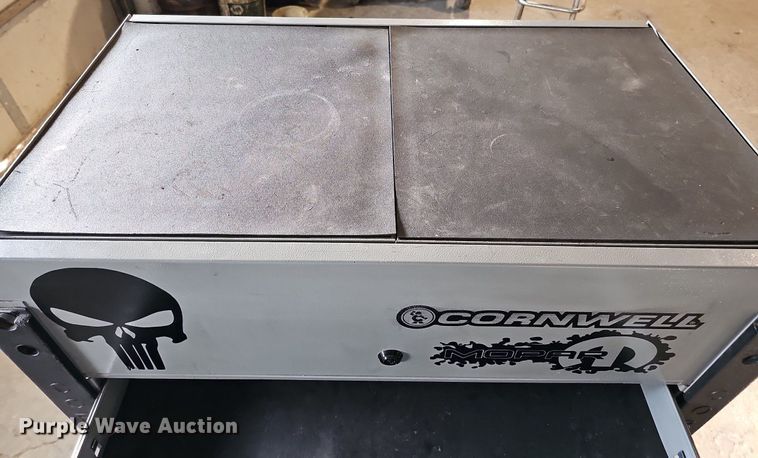 image for item DQ0328 Cornwell  toolbox