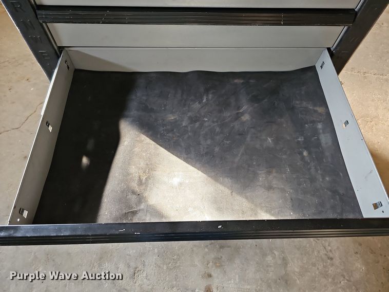 image for item DQ0328 Cornwell  toolbox