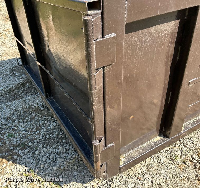image for item DQ0928 Roll-off dumpster