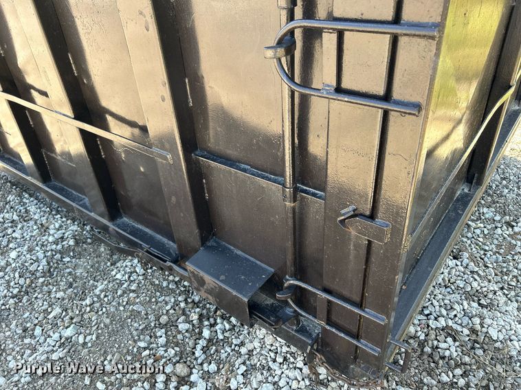 image for item DQ0928 Roll-off dumpster