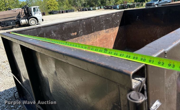 image for item DQ0928 Roll-off dumpster