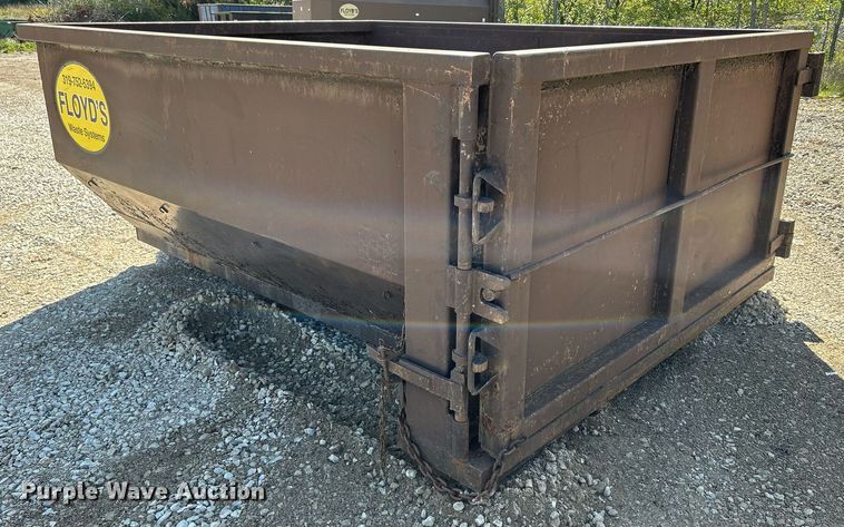 image for item DQ0929 Roll-off dumpster