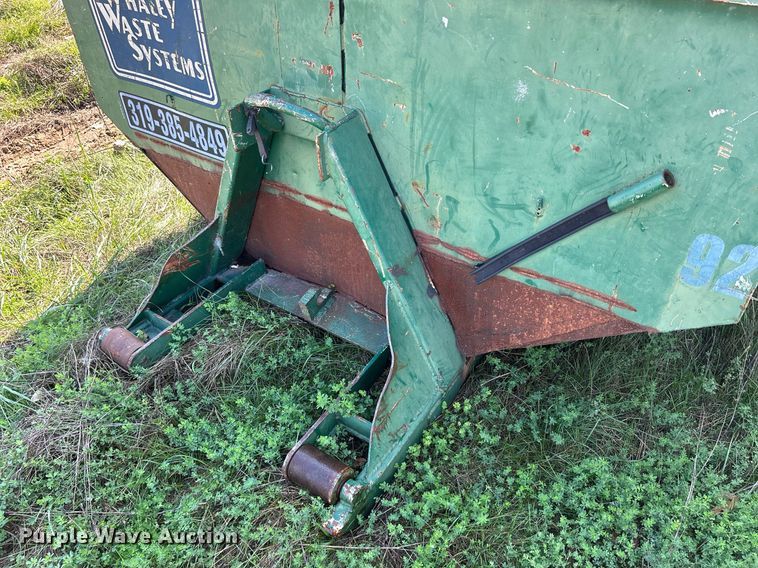 image for item DQ0930 Roll-off dumpster