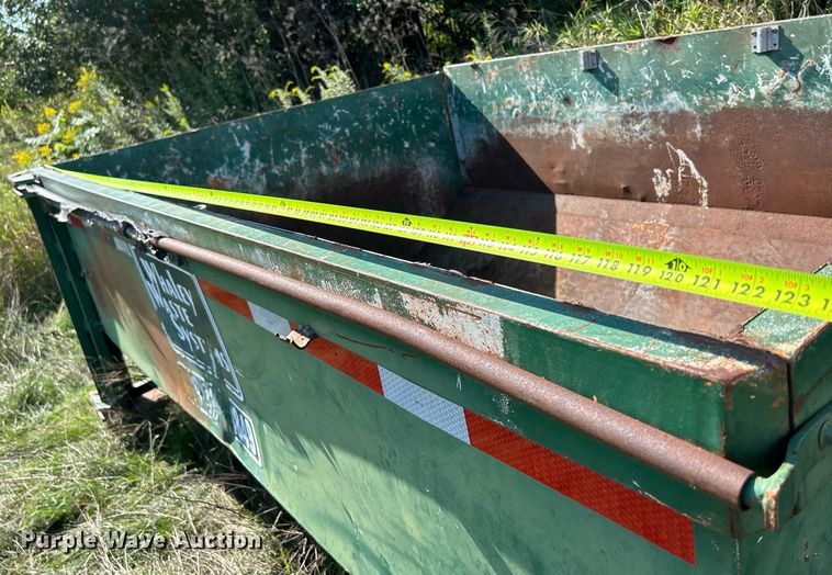 image for item DQ0930 Roll-off dumpster