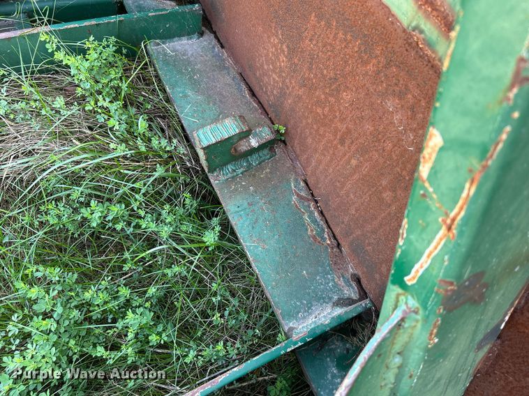 image for item DQ0930 Roll-off dumpster