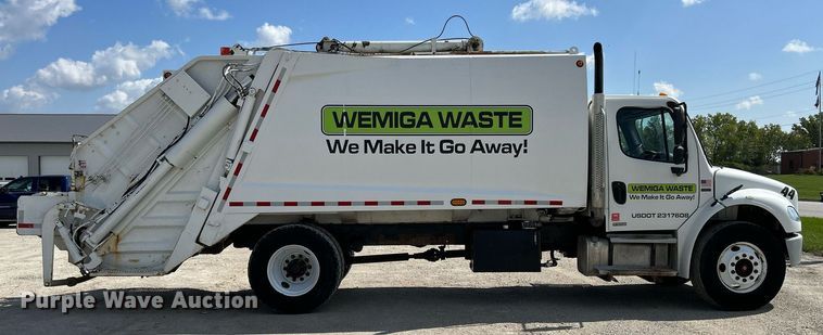 image for item DQ0931 2003 Freightliner Business Class M2  refuse truck