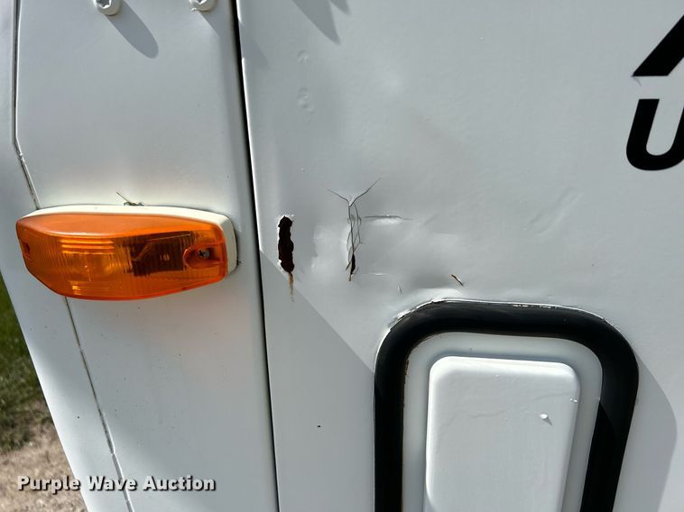 image for item DQ0932 2001 Mack LE613  refuse truck