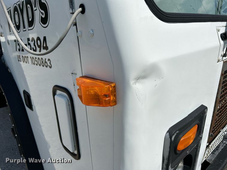 image for item DQ0932 2001 Mack LE613  refuse truck