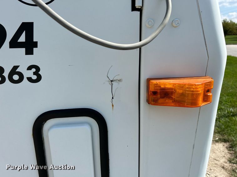 image for item DQ0932 2001 Mack LE613  refuse truck