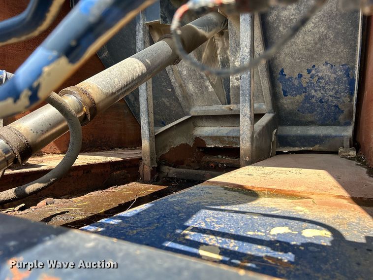 image for item DQ0932 2001 Mack LE613  refuse truck