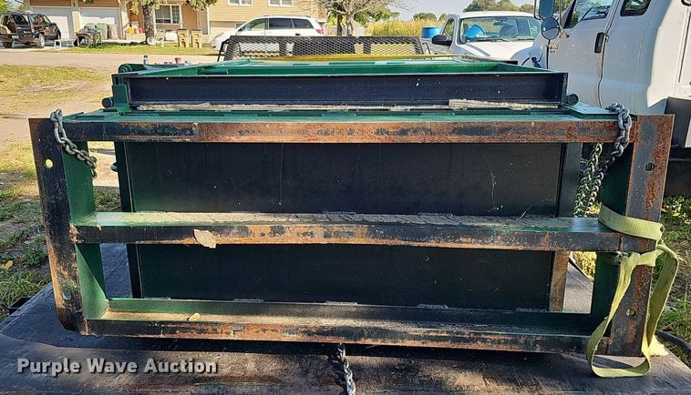 image for item DQ1092 2006 Intertek V630CC  cardboard baler