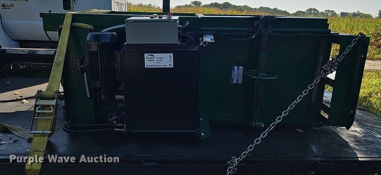 image for item DQ1092 2006 Intertek V630CC  cardboard baler