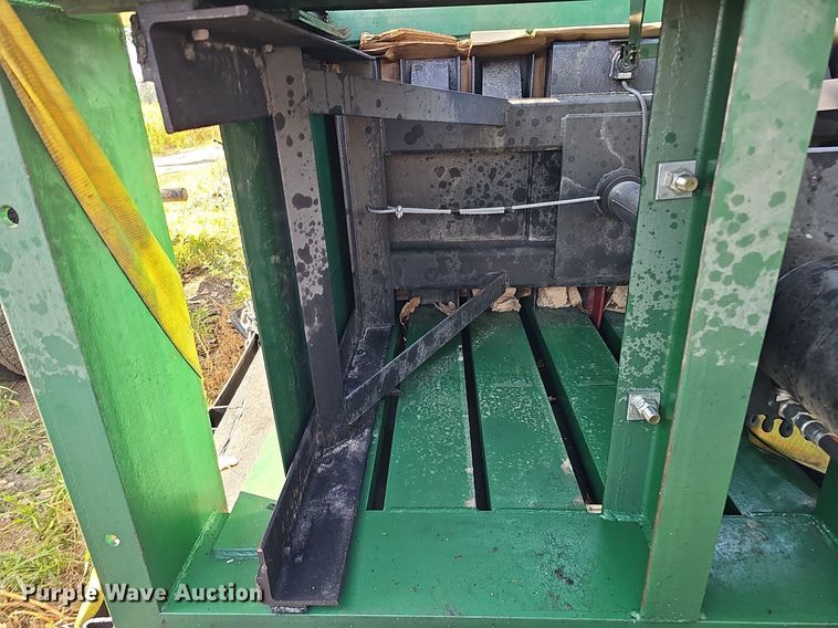 image for item DQ1092 2006 Intertek V630CC  cardboard baler