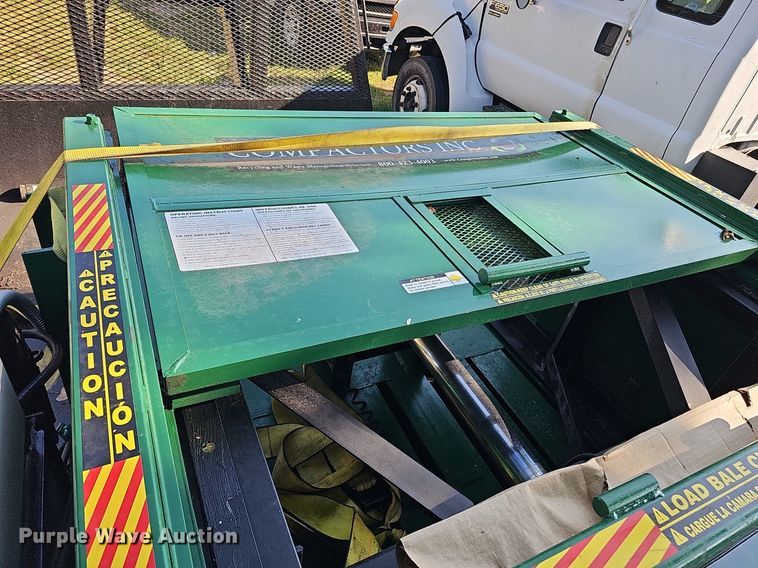 image for item DQ1092 2006 Intertek V630CC  cardboard baler