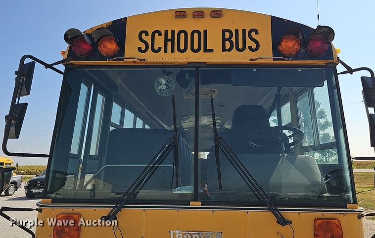 image for item DQ1093 1993 Thomas Built Saf-T-Liner  school bus