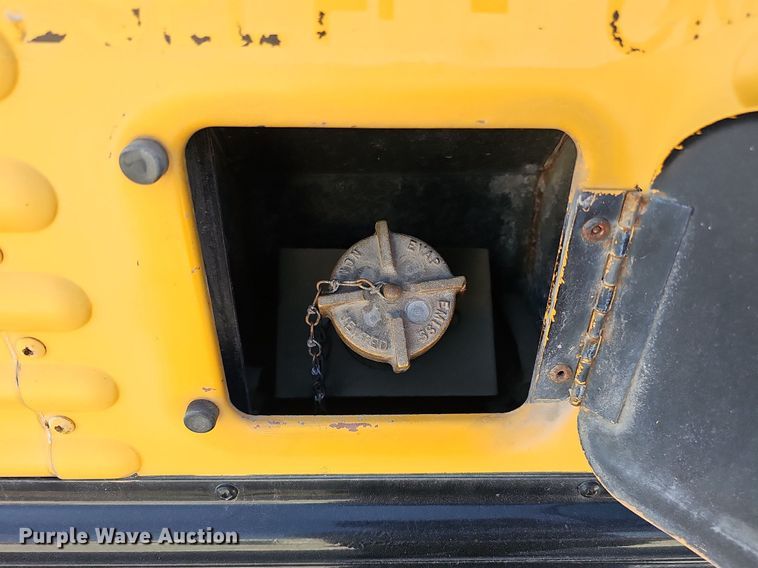 image for item DQ1093 1993 Thomas Built Saf-T-Liner  school bus