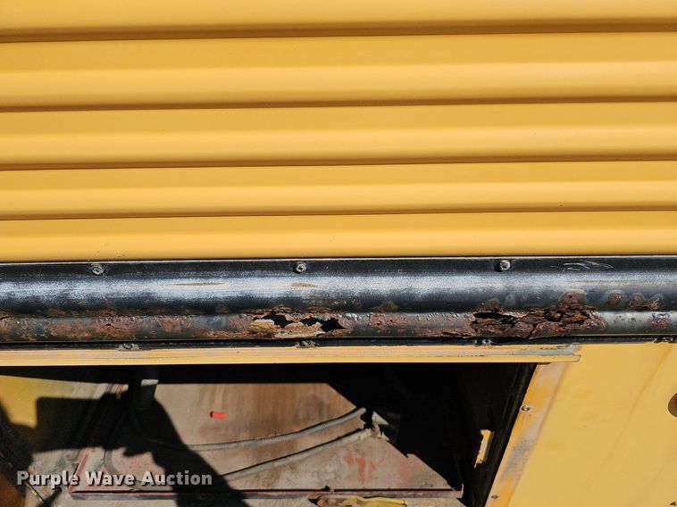 image for item DQ1093 1993 Thomas Built Saf-T-Liner  school bus