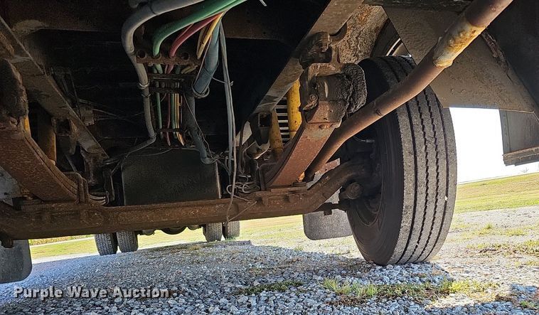 image for item DQ1093 1993 Thomas Built Saf-T-Liner  school bus