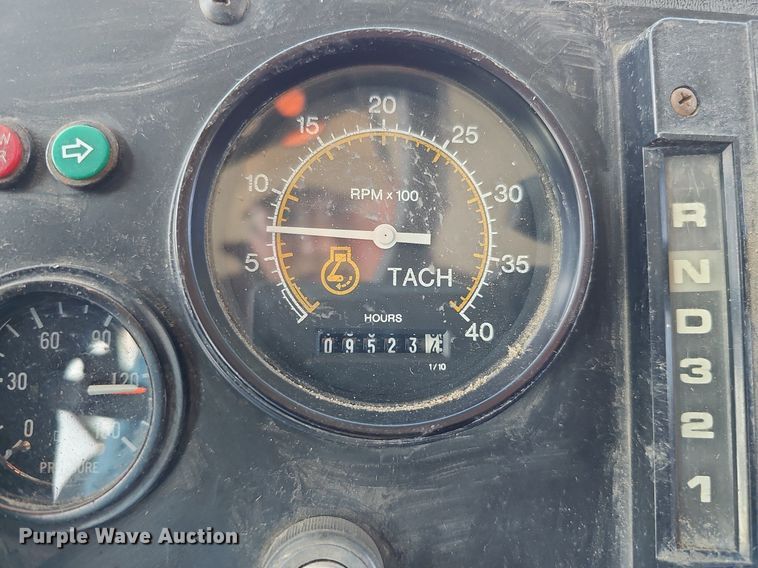 image for item DQ1093 1993 Thomas Built Saf-T-Liner  school bus