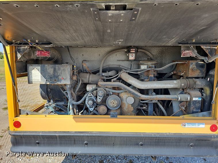 image for item DQ1093 1993 Thomas Built Saf-T-Liner  school bus