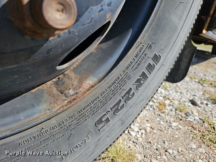 image for item DQ1093 1993 Thomas Built Saf-T-Liner  school bus