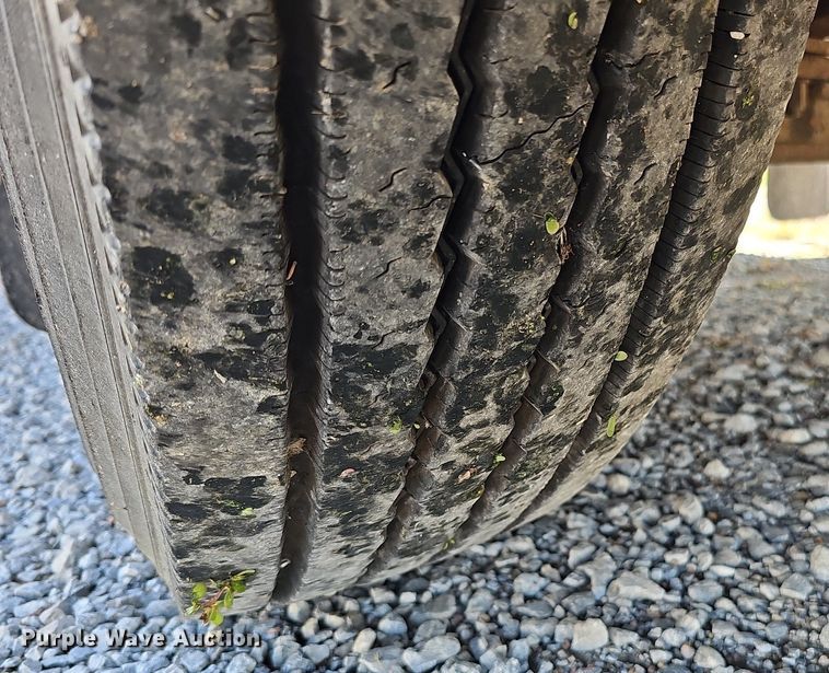 image for item DQ1093 1993 Thomas Built Saf-T-Liner  school bus