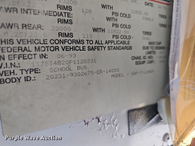 image for item DQ1093 1993 Thomas Built Saf-T-Liner  school bus