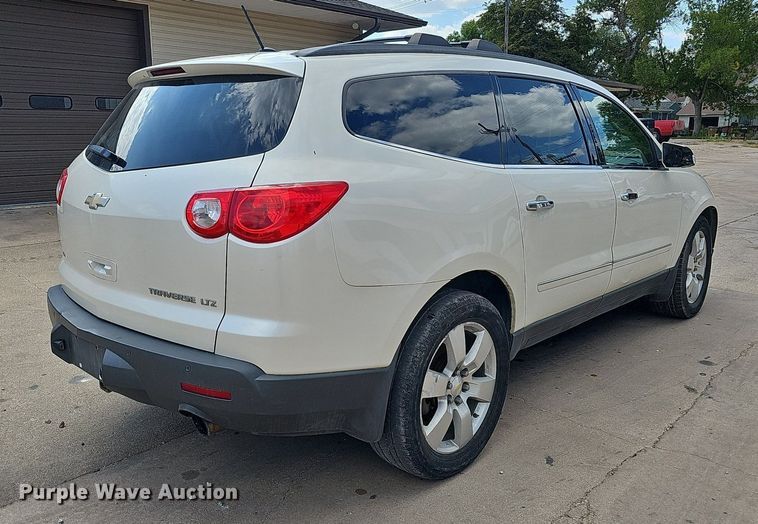 image for item DQ1095 2012 Chevrolet Traverse LTZ  SUV