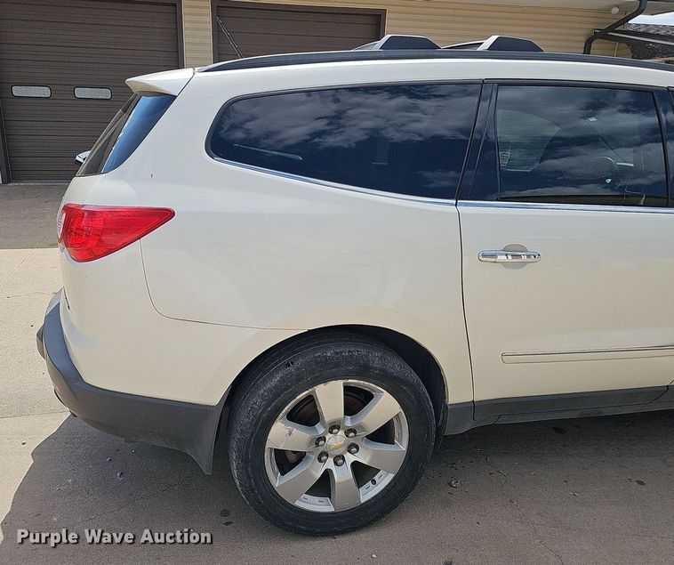 image for item DQ1095 2012 Chevrolet Traverse LTZ  SUV