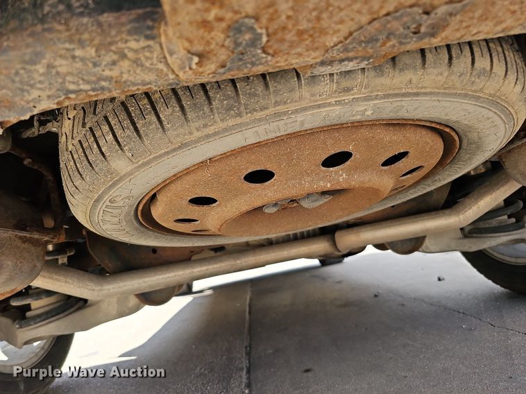 image for item DQ1095 2012 Chevrolet Traverse LTZ  SUV