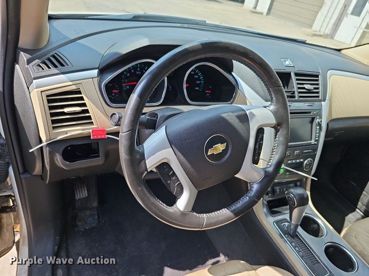 image for item DQ1095 2012 Chevrolet Traverse LTZ  SUV