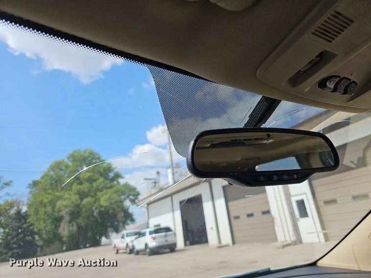 image for item DQ1095 2012 Chevrolet Traverse LTZ  SUV