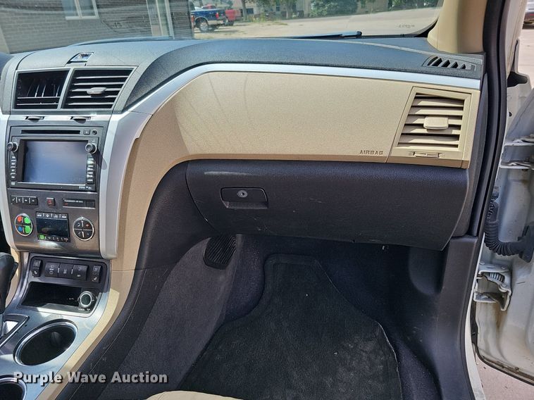 image for item DQ1095 2012 Chevrolet Traverse LTZ  SUV