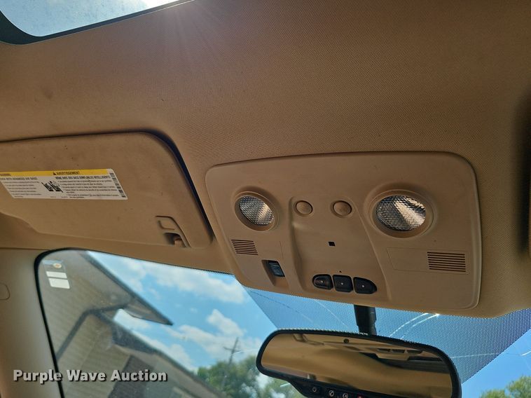 image for item DQ1095 2012 Chevrolet Traverse LTZ  SUV