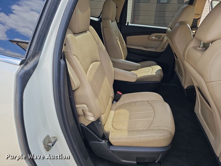 image for item DQ1095 2012 Chevrolet Traverse LTZ  SUV