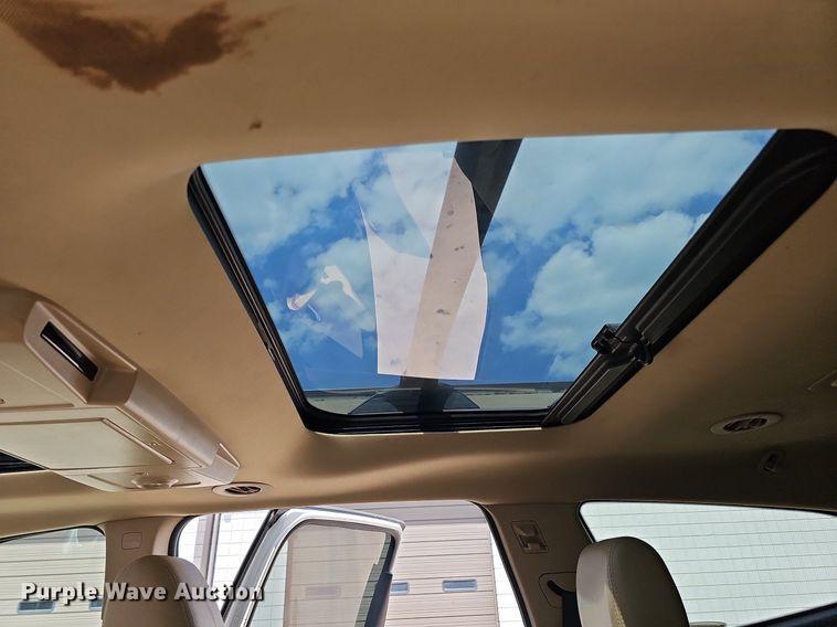 image for item DQ1095 2012 Chevrolet Traverse LTZ  SUV