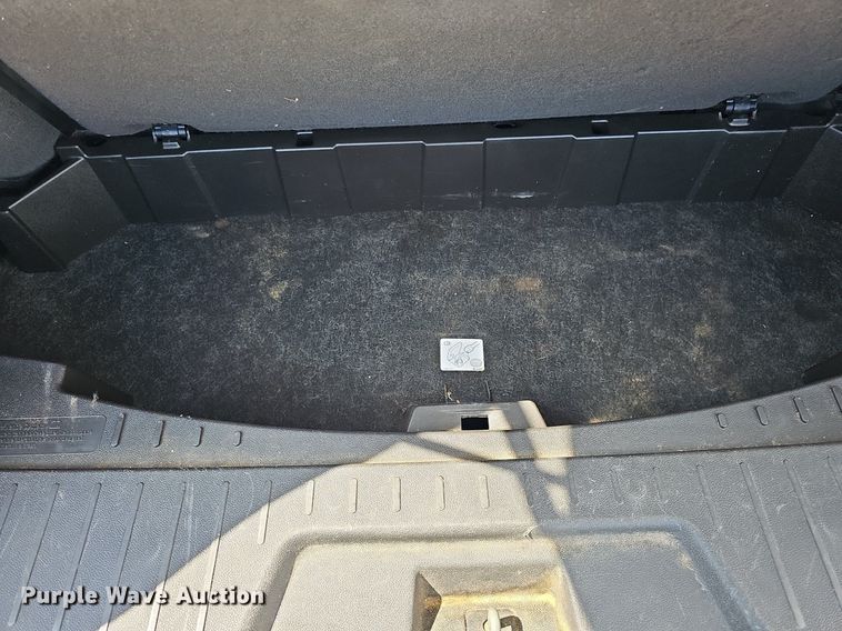 image for item DQ1095 2012 Chevrolet Traverse LTZ  SUV