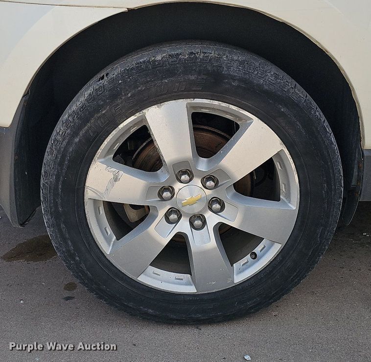 image for item DQ1095 2012 Chevrolet Traverse LTZ  SUV