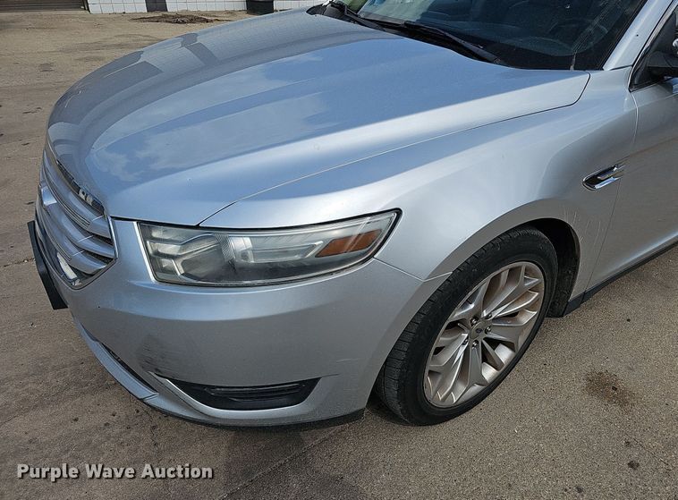 image for item DQ1096 2014  Ford Taurus Limited