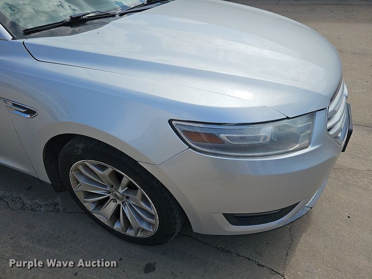 image for item DQ1096 2014  Ford Taurus Limited