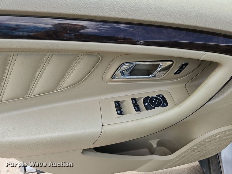 image for item DQ1096 2014  Ford Taurus Limited
