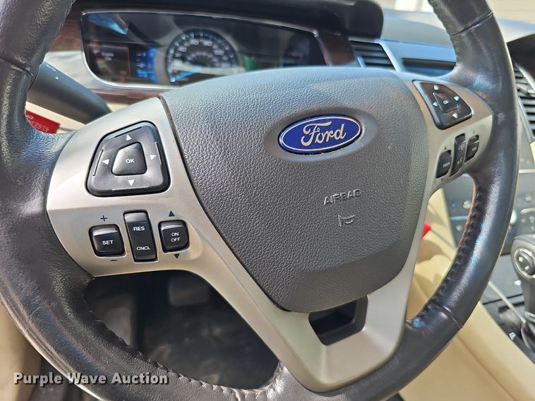image for item DQ1096 2014  Ford Taurus Limited