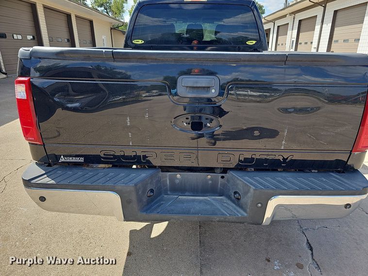 image for item DQ1098 2016 Ford F250 Super Duty XLT  Crew Cab pickup truck