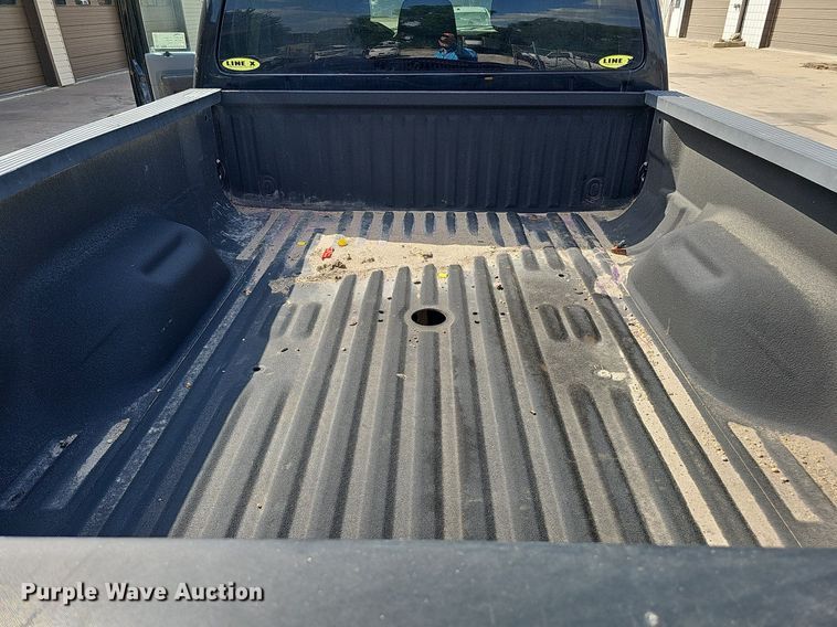 image for item DQ1098 2016 Ford F250 Super Duty XLT  Crew Cab pickup truck