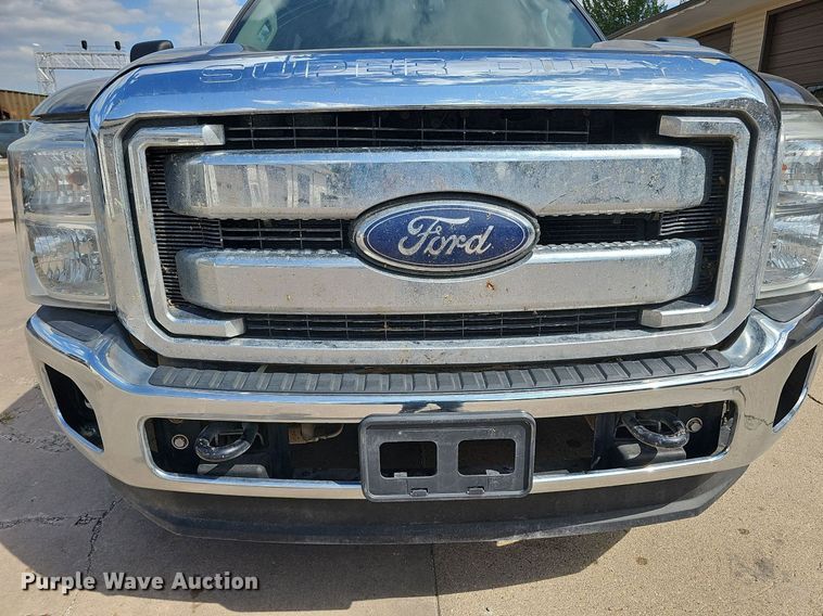 image for item DQ1098 2016 Ford F250 Super Duty XLT  Crew Cab pickup truck