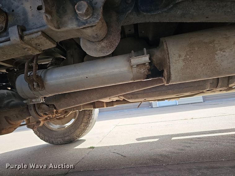 image for item DQ1098 2016 Ford F250 Super Duty XLT  Crew Cab pickup truck