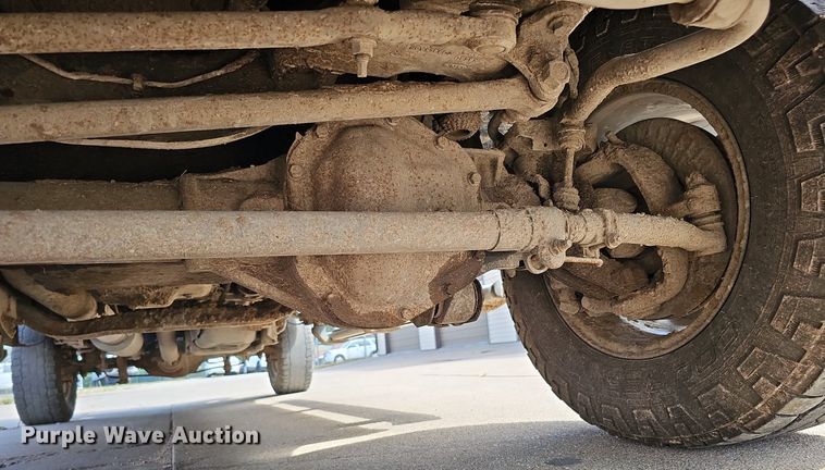 image for item DQ1098 2016 Ford F250 Super Duty XLT  Crew Cab pickup truck