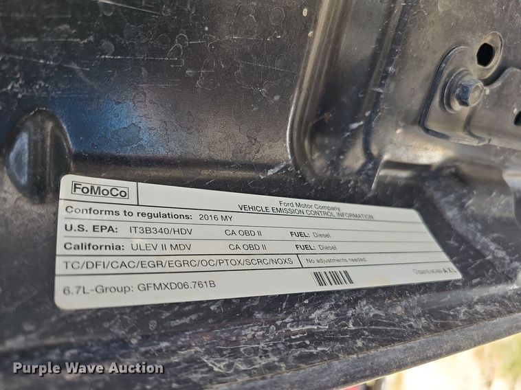 image for item DQ1098 2016 Ford F250 Super Duty XLT  Crew Cab pickup truck