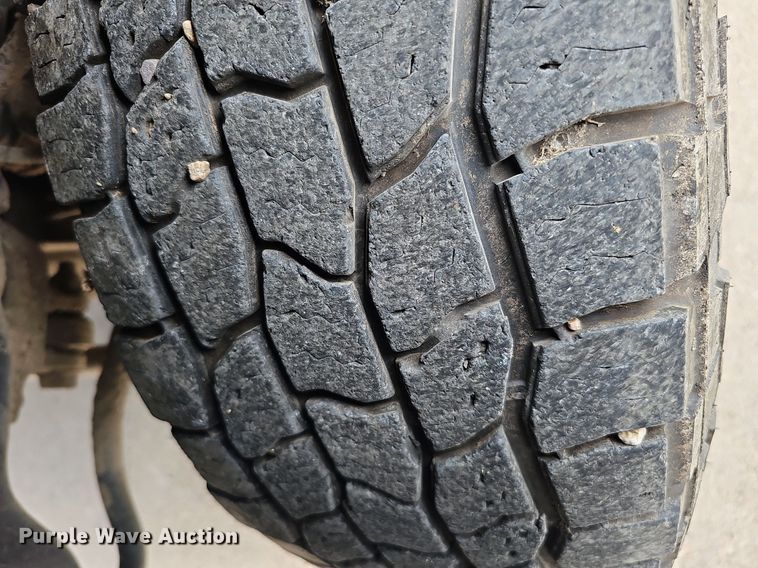 image for item DQ1098 2016 Ford F250 Super Duty XLT  Crew Cab pickup truck