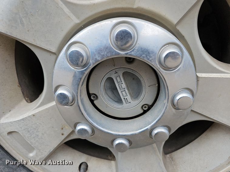 image for item DQ1098 2016 Ford F250 Super Duty XLT  Crew Cab pickup truck